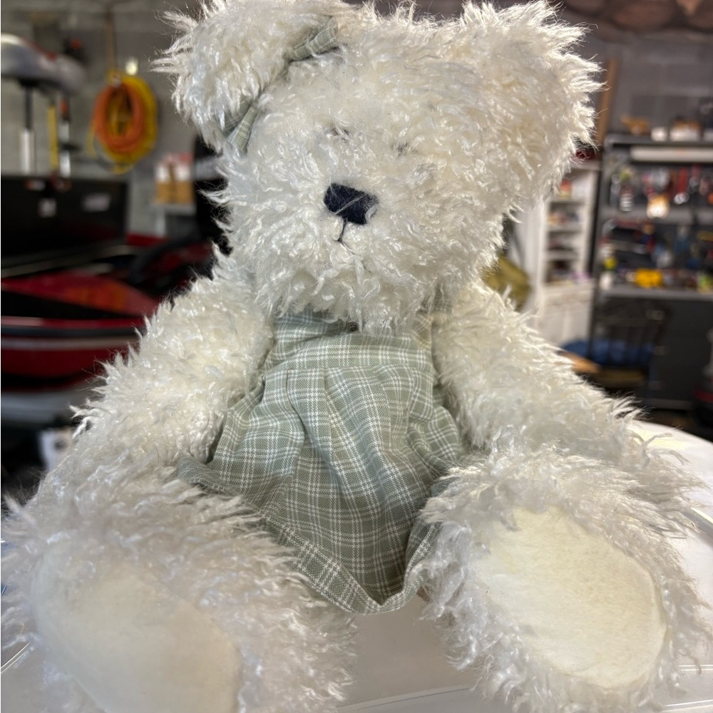 Boyds Bears GINNIE WHITEBRED Plush Teddy with Green Plaid Outfit